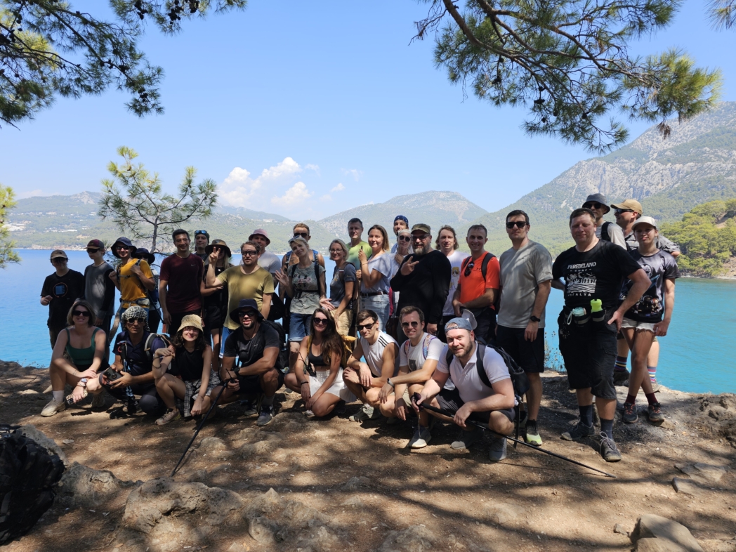 Групповое фото - Маяк Гелидония, жаркий